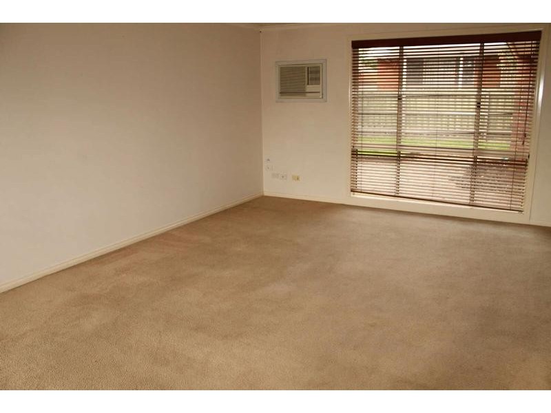 2/581  South Road, Bentleigh East VIC 3165