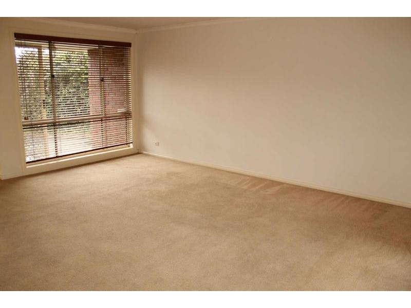 2/581  South Road, Bentleigh East VIC 3165
