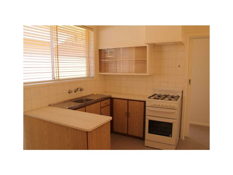 1/12  Lillimur Road, Ormond VIC 3204