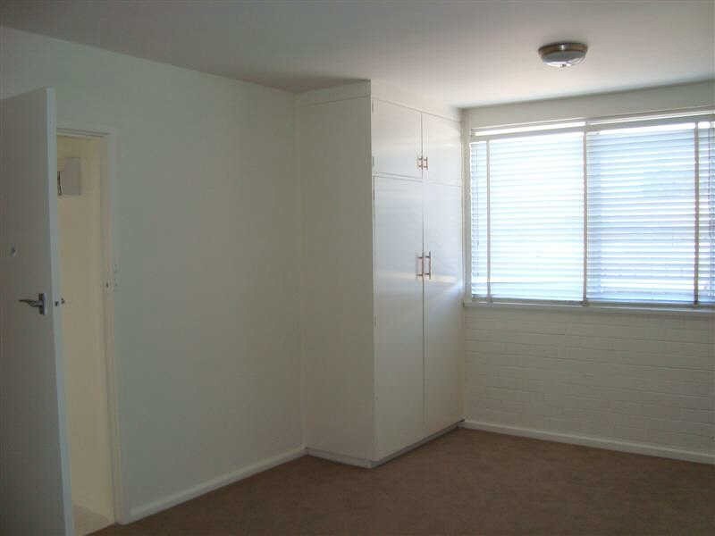2/635  Blackburn Road, Clayton VIC 3168