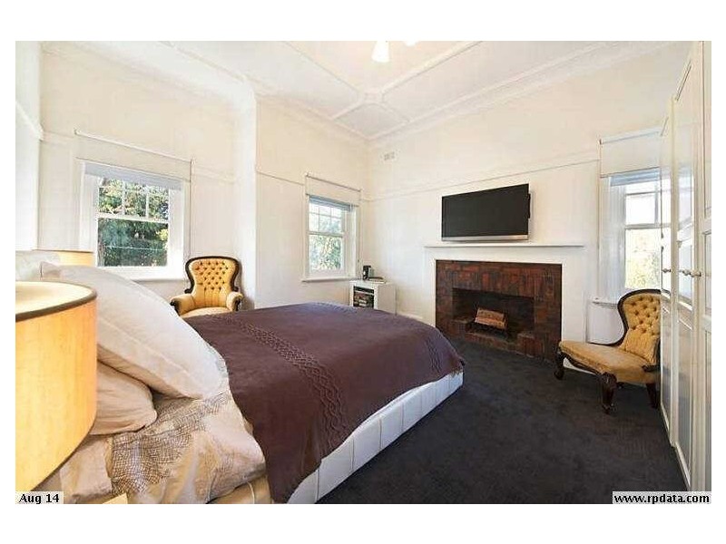 4/16  Black Street, Brighton VIC 3186