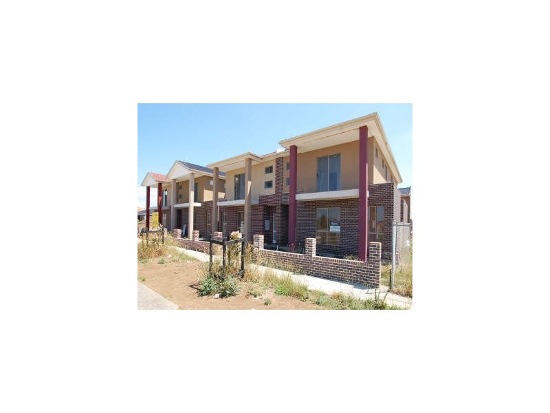 20 Brookvale Lane, Roxburgh Park VIC 3064