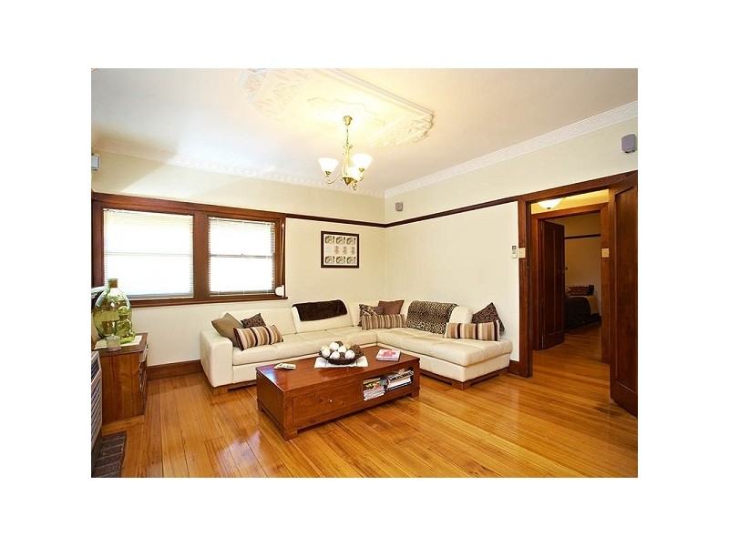 26 Stewart Grove, Pascoe Vale VIC 3044