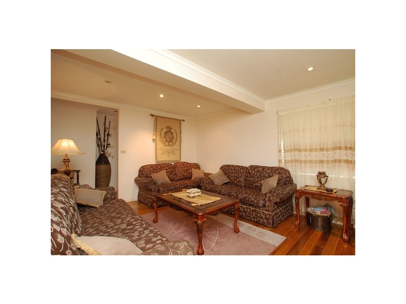18 GIRGARRE ST, Broadmeadows VIC 3047