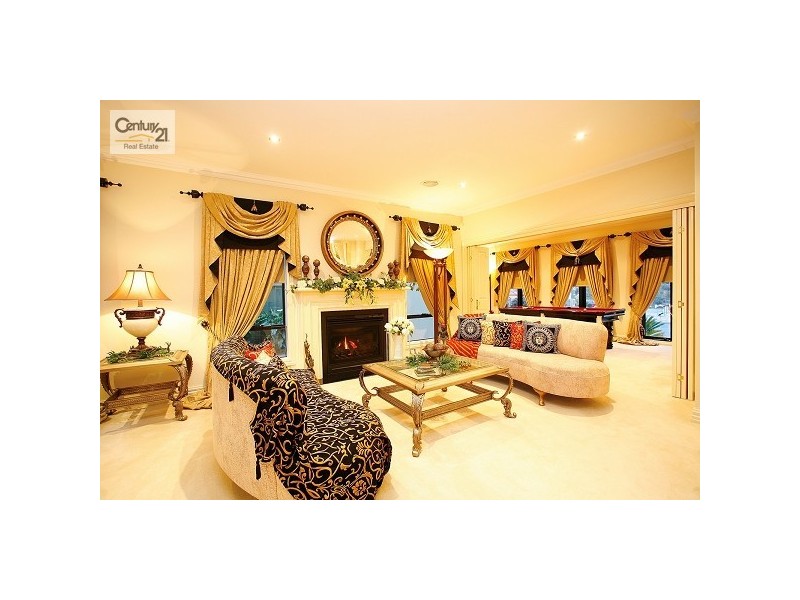 44 MALCOLM CREEK PDE, Craigieburn VIC 3064