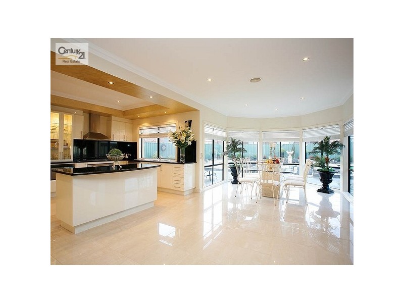 44 MALCOLM CREEK PDE, Craigieburn VIC 3064