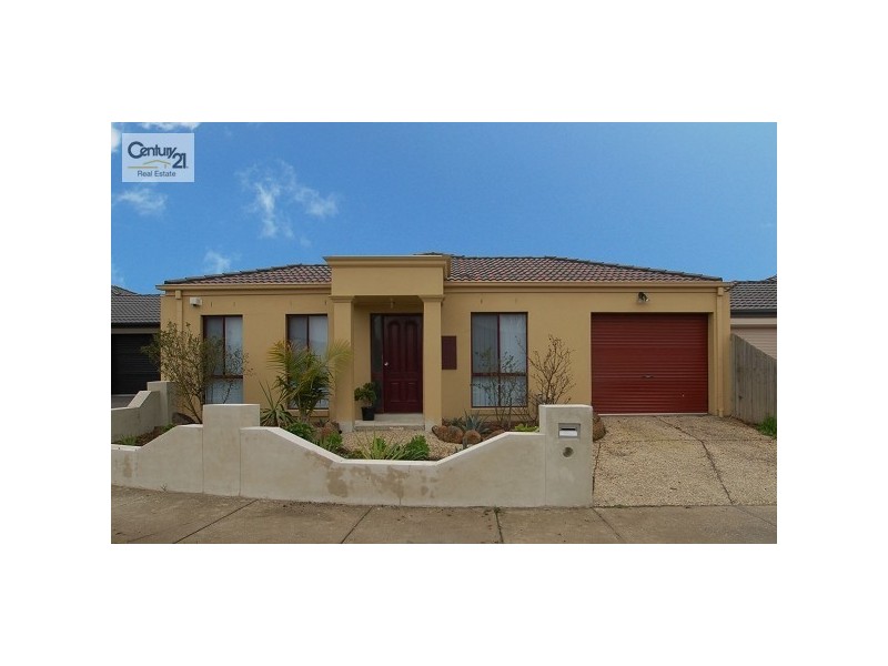 14 Madeira Court, Roxburgh Park VIC 3064