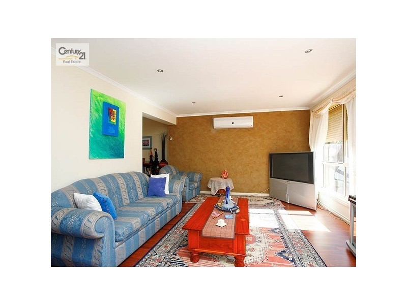 24 Rhine Drive, Roxburgh Park VIC 3064