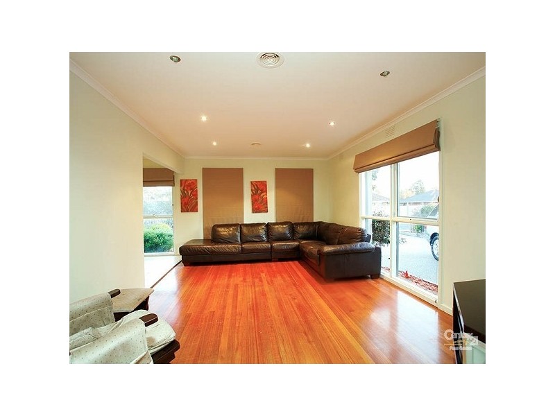 10 Dorothy Street, Tullamarine VIC 3043