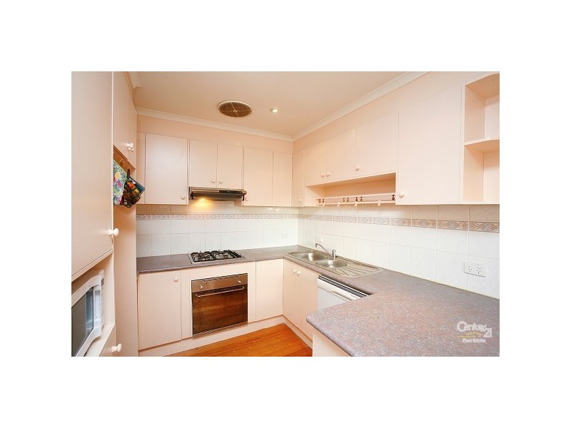 29 Ridgeway Avenue, Glenroy VIC 3046