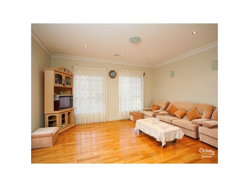79 Lockwood Drive, Roxburgh Park VIC 3064
