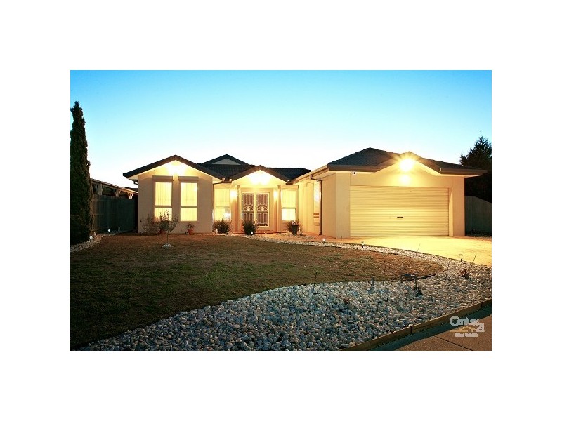 7 Truscott Street, Roxburgh Park VIC 3064