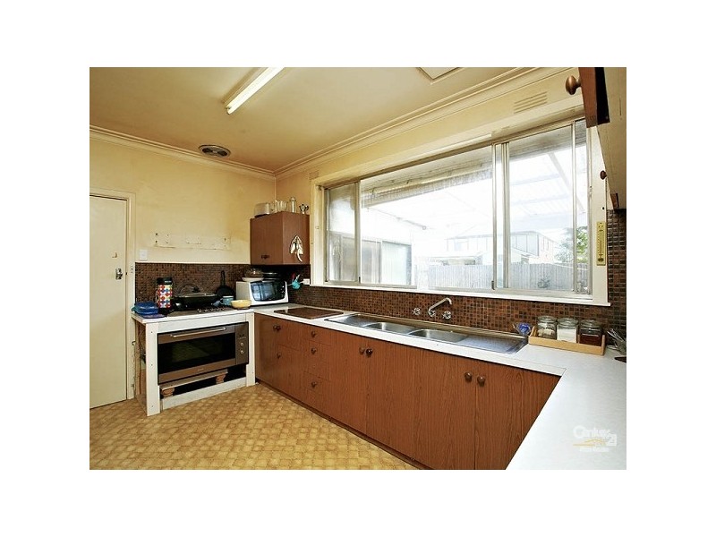 87 Tarana Avenue, Glenroy VIC 3046