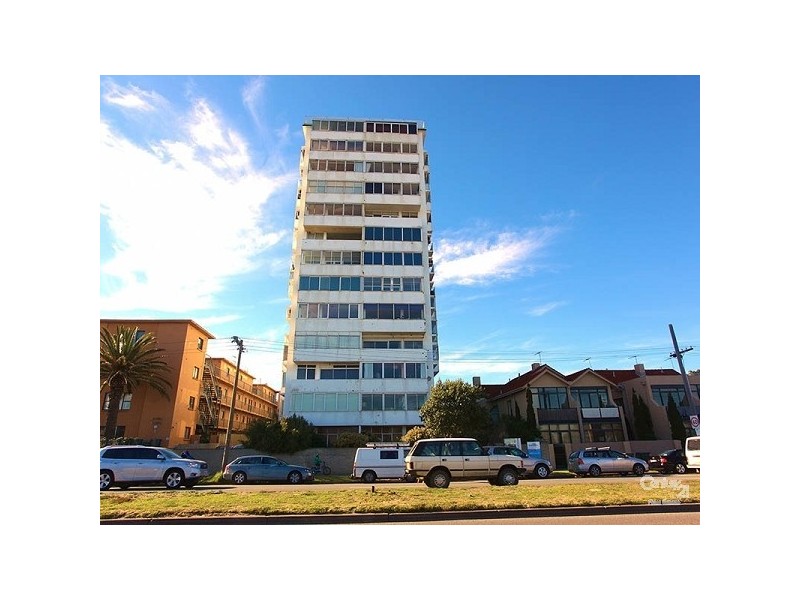 2H/12 Marine Parade, St Kilda VIC 3182