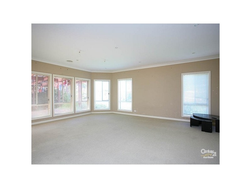 10 Tavistock Crt, Craigieburn VIC 3064