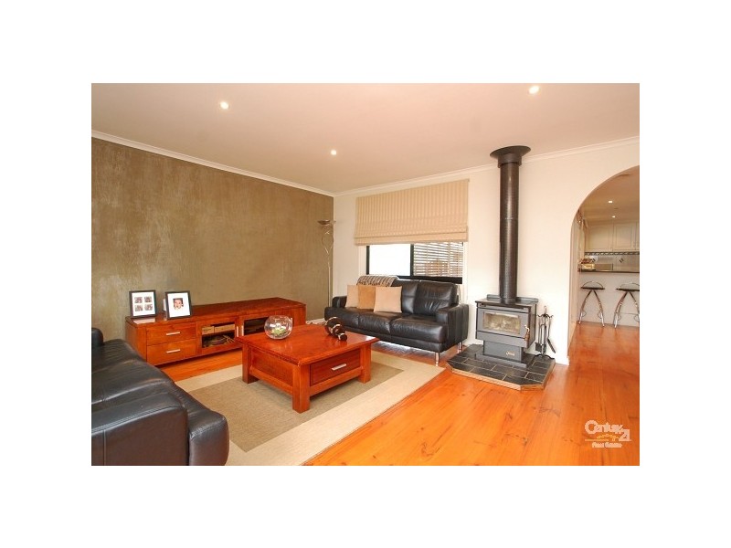 20 ENFIELD PLACE, Craigieburn VIC 3064