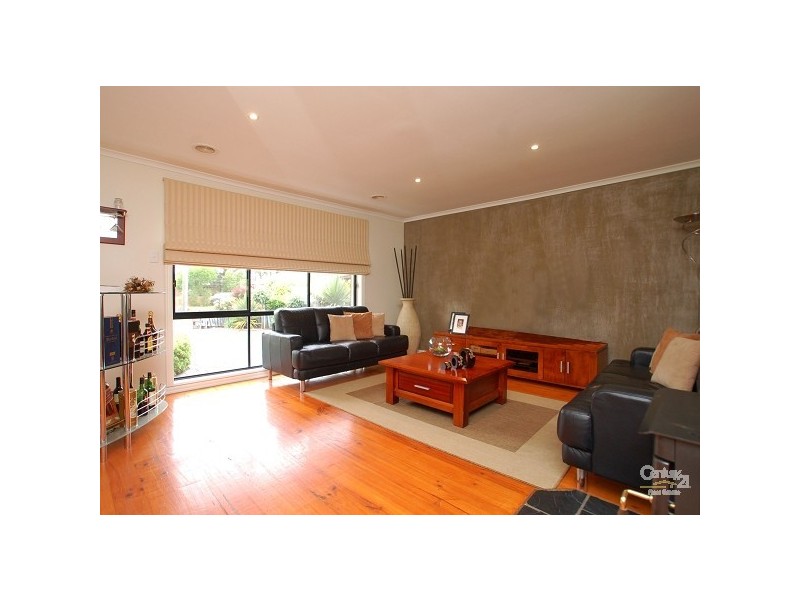 20 ENFIELD PLACE, Craigieburn VIC 3064
