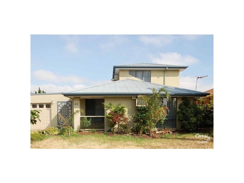 69 Nicholson Crescent, Meadow Heights VIC 3048