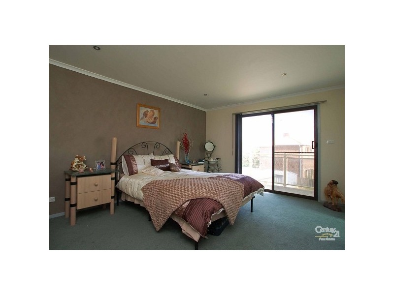 69 Nicholson Crescent, Meadow Heights VIC 3048