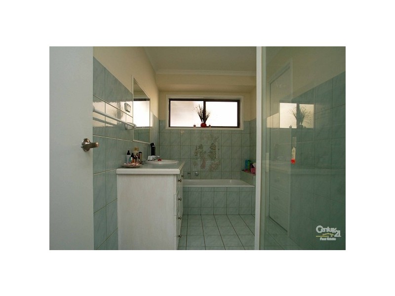 69 Nicholson Crescent, Meadow Heights VIC 3048