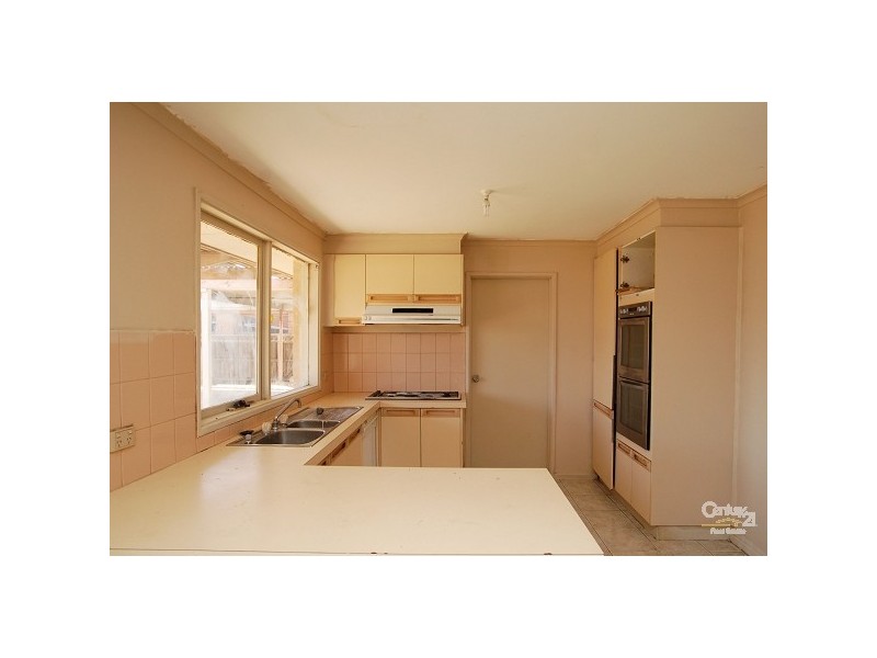 13 Watchet Court, Craigieburn VIC 3064