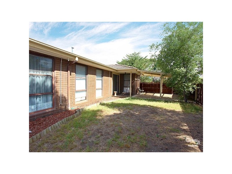 4 Woodburn Crescent, Meadow Heights VIC 3048