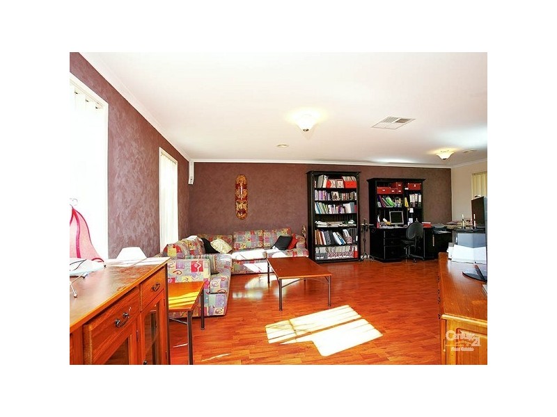 2 Meadowbank Court, Craigieburn VIC 3064