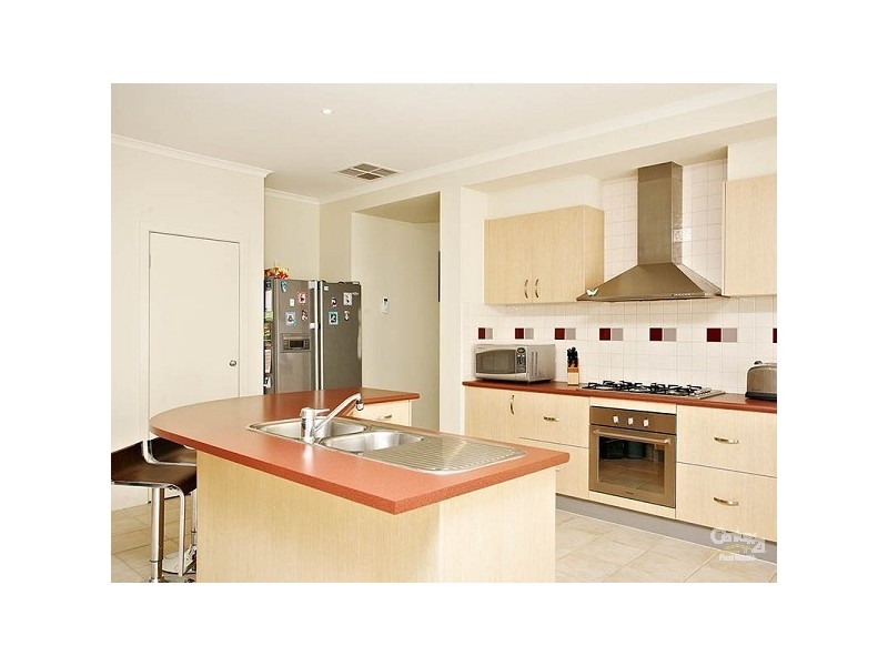 1 Pinehurst Rise, Craigieburn VIC 3064