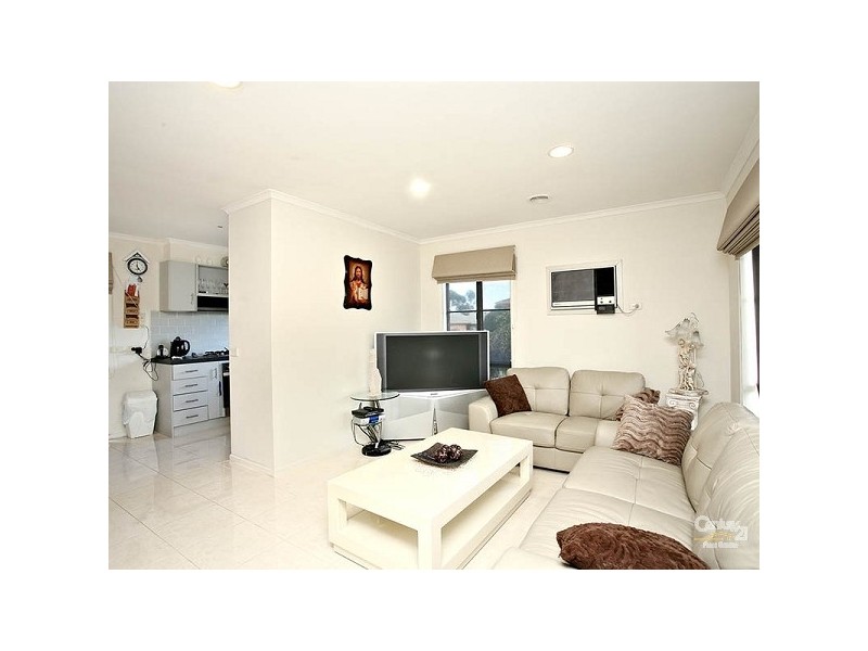 1 Jordan Place, Roxburgh Park VIC 3064