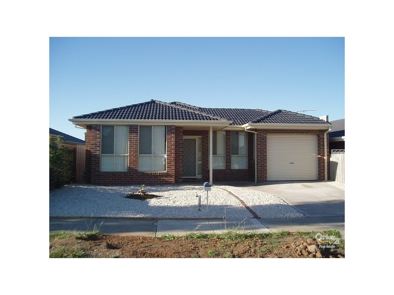 19 Limpopa Square, Roxburgh Park VIC 3064
