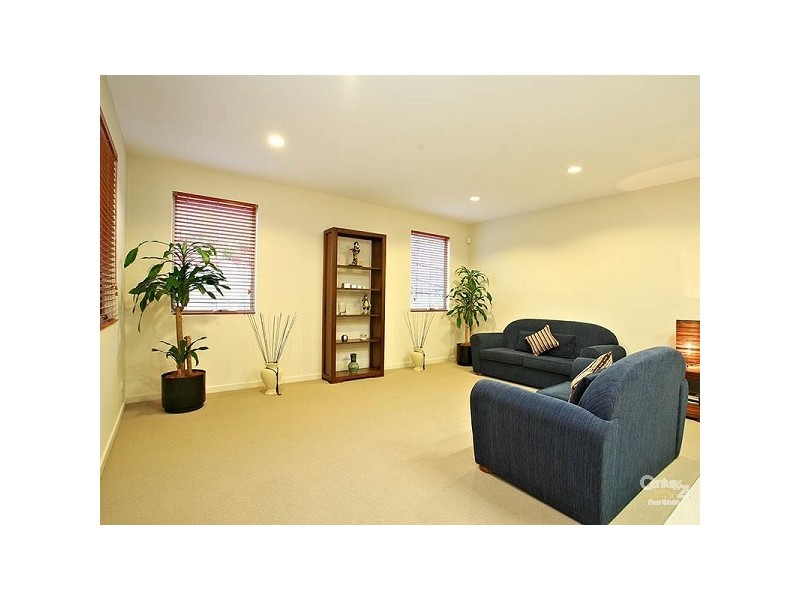 8 Annadale Mews, Greenvale VIC 3059