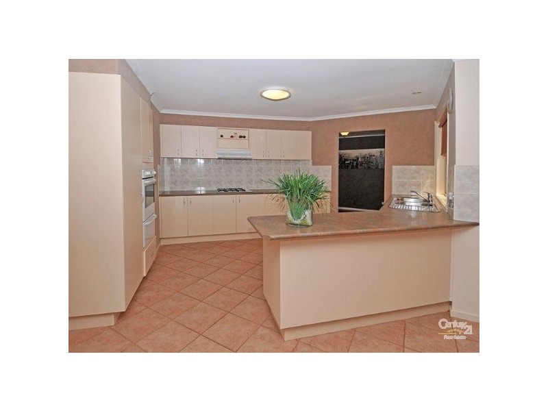 2 Meadowbank Court, Craigieburn VIC 3064