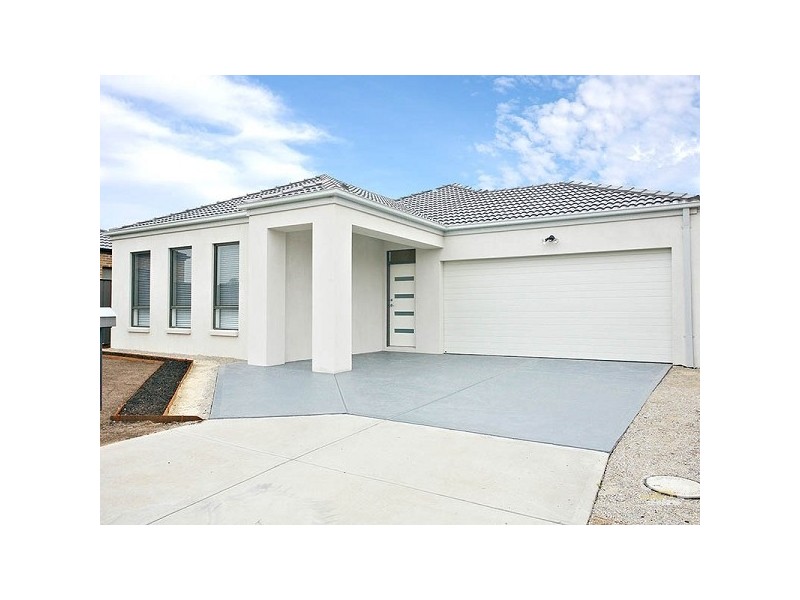 16 Elland Court, Craigieburn VIC 3064