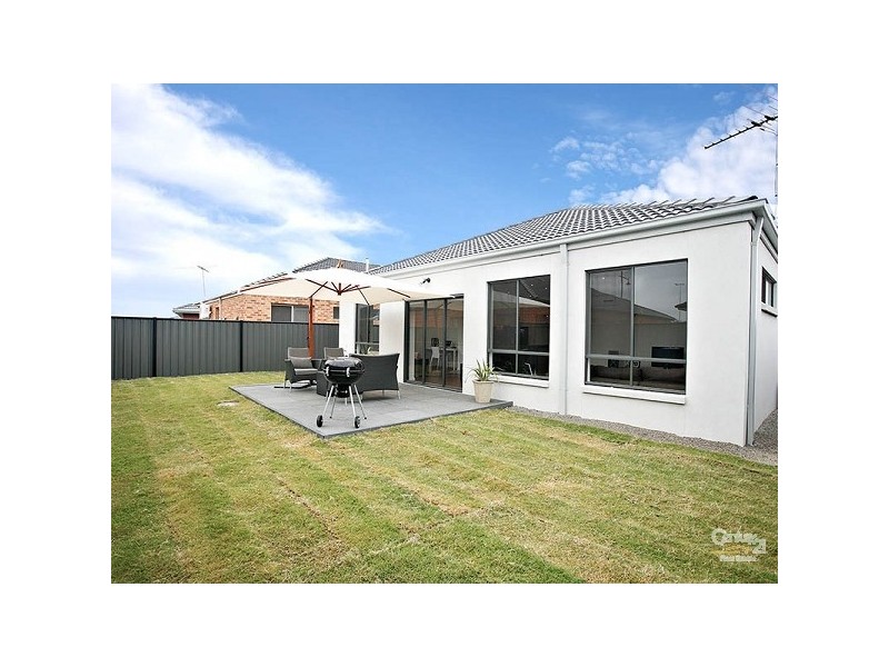16 Elland Court, Craigieburn VIC 3064