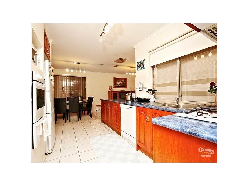 Roxburgh Park VIC 3064