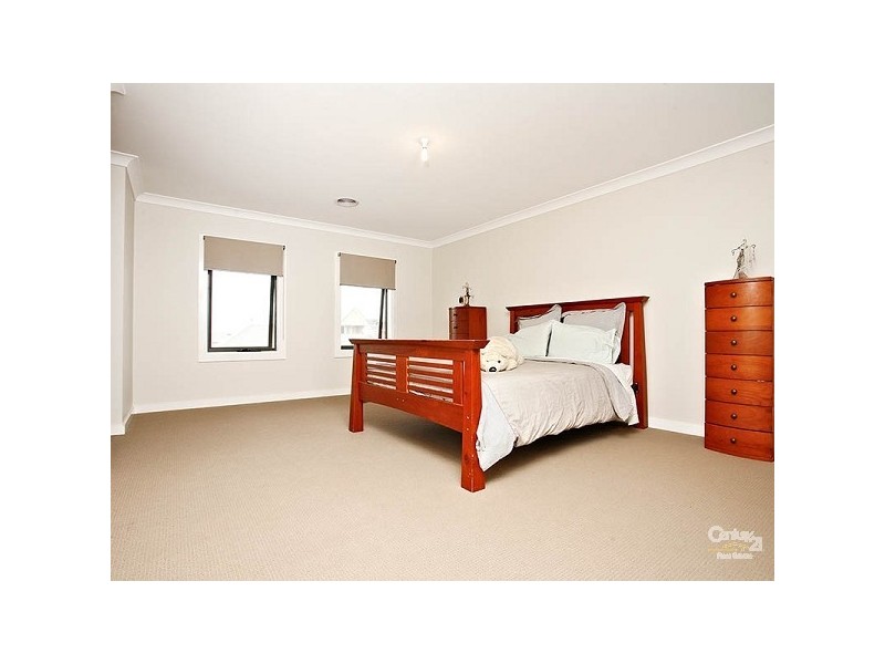 25 Mareeba Way, Craigieburn VIC 3064