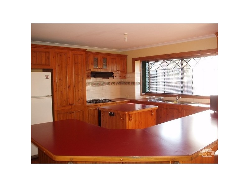 2 Nottingham Way, Sydenham VIC 3037