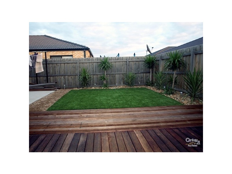 11 Broadway Street, Roxburgh Park VIC 3064