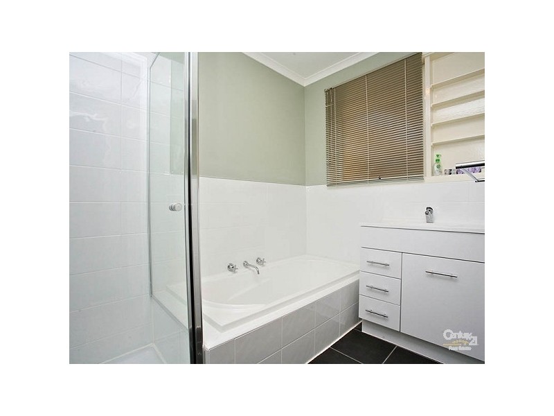 63 Hothlyn Drive, Craigieburn VIC 3064