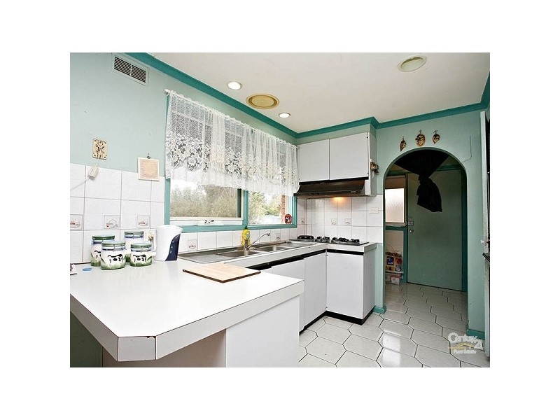 8 Riversdale Street, Craigieburn VIC 3064