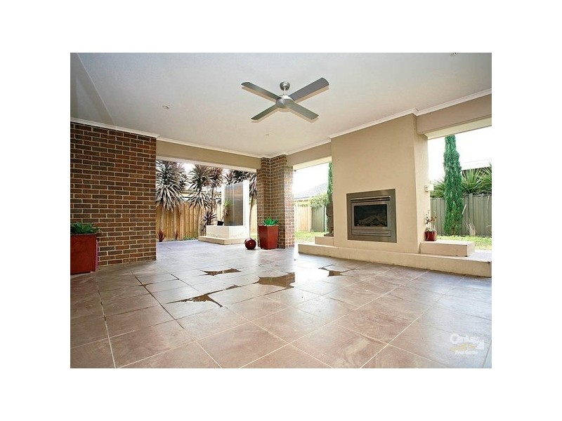 11 Moresby Court, Craigieburn VIC 3064