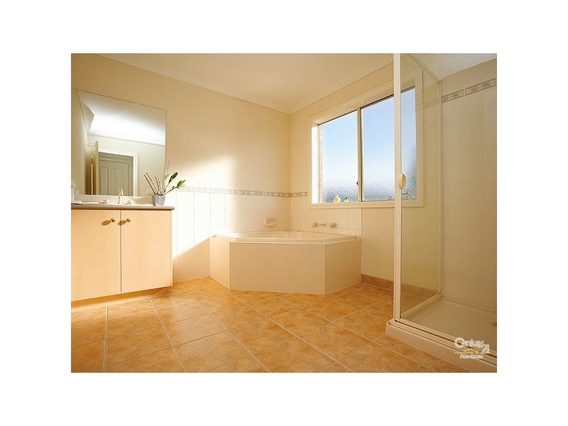 5 Mayfield Mews, Roxburgh Park VIC 3064