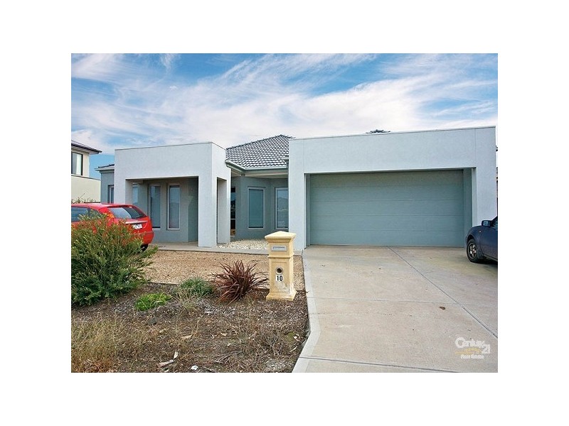 10 Aura Way, Craigieburn VIC 3064
