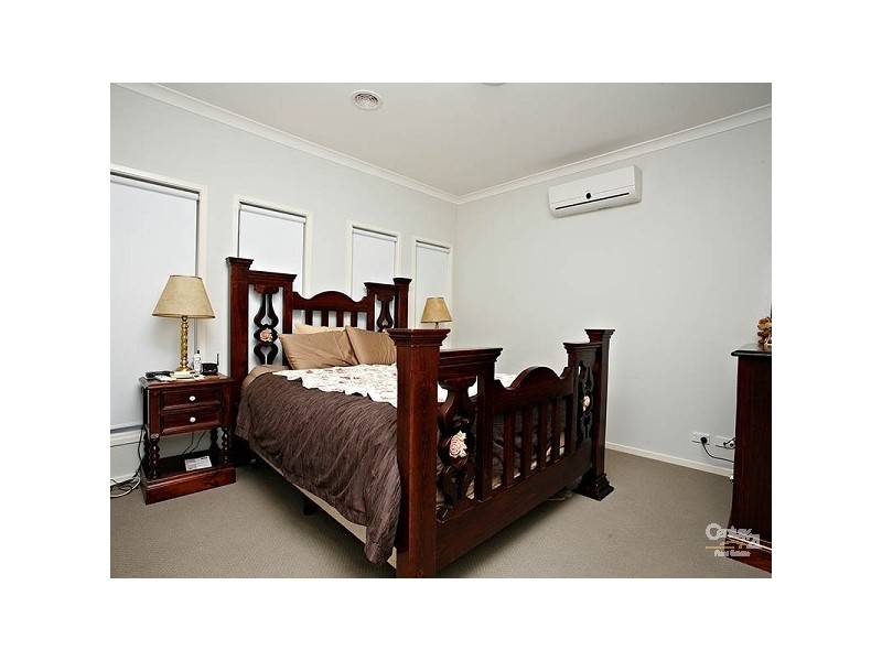 10 Aura Way, Craigieburn VIC 3064