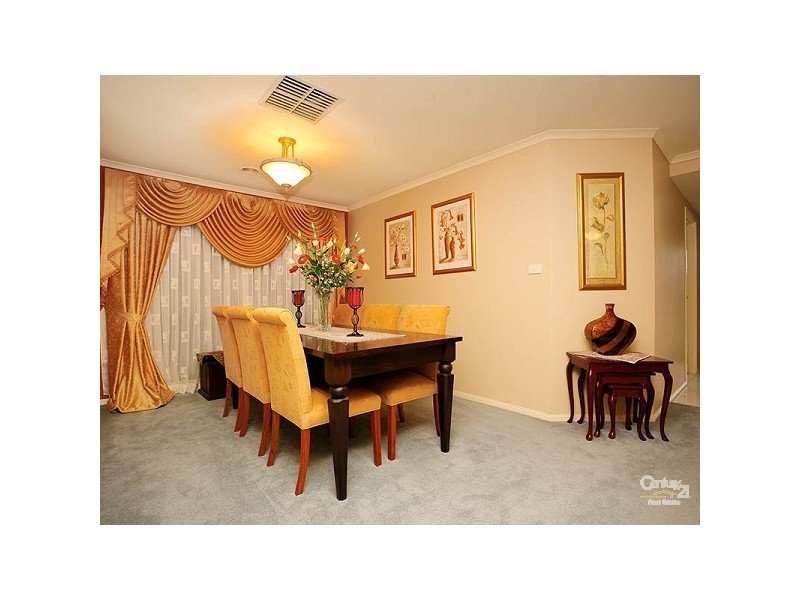 50 McKenzie Crescent, Roxburgh Park VIC 3064