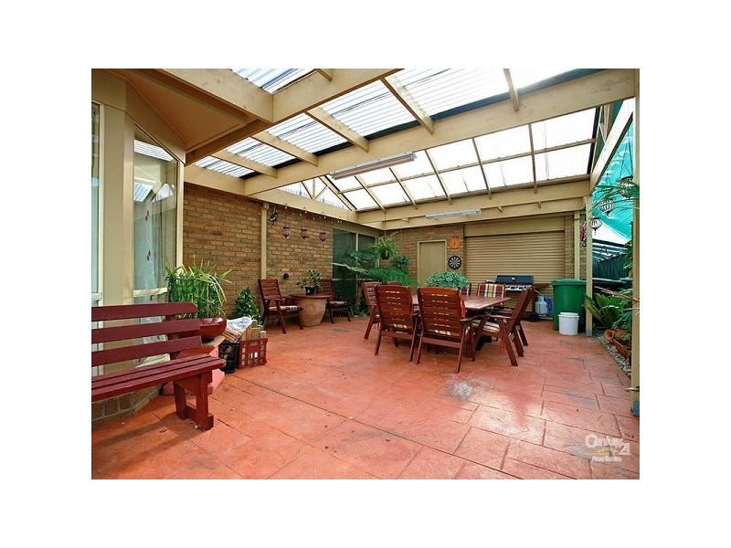 50 McKenzie Crescent, Roxburgh Park VIC 3064