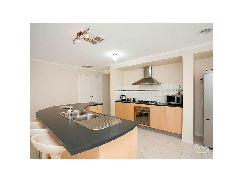 17 Golfview Drive, Craigieburn VIC 3064