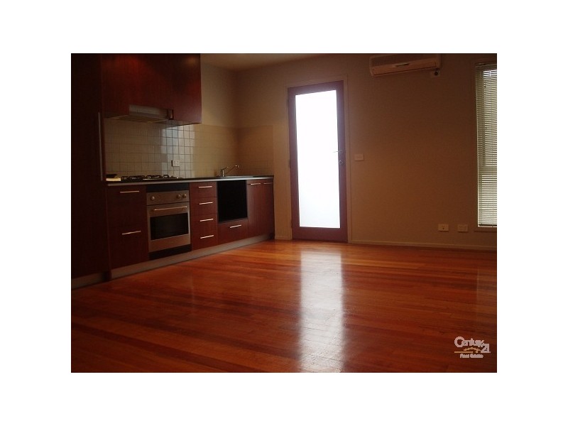 6/24 Noordenne Avenue, Seaholme VIC 3018