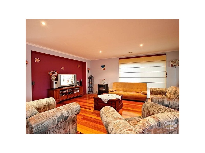 51 Excelsior Heights, Craigieburn VIC 3064