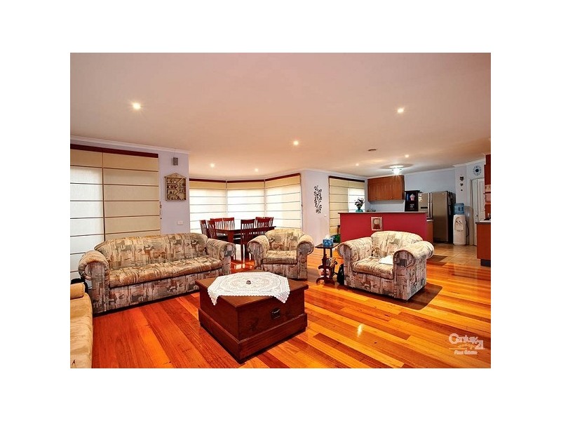 51 Excelsior Heights, Craigieburn VIC 3064